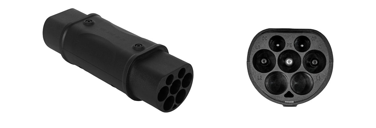 Type 2 to GB/T adapter for charging electric cars