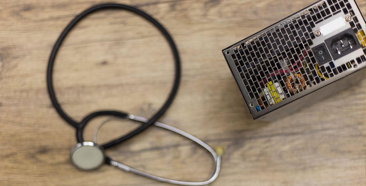 Fanless power supply standing next to the stethoscope