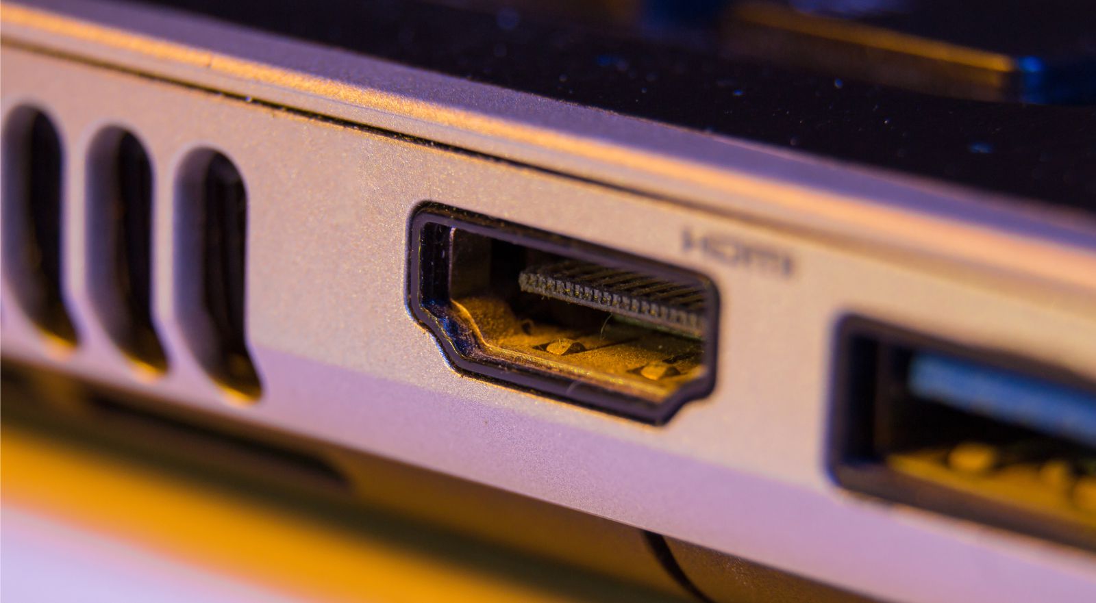 HDMI socket in the laptop